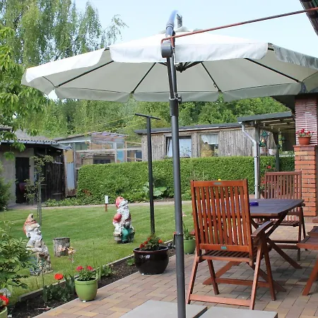 Apartment Huebsches Appartement In Kroepelin Mit Terrasse *