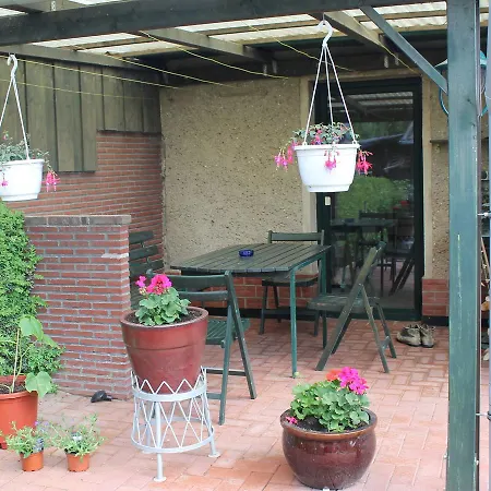 Huebsches Appartement In Kroepelin Mit Terrasse *
