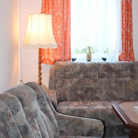 Apartment Huebsches Appartement In Kroepelin Mit Terrasse *